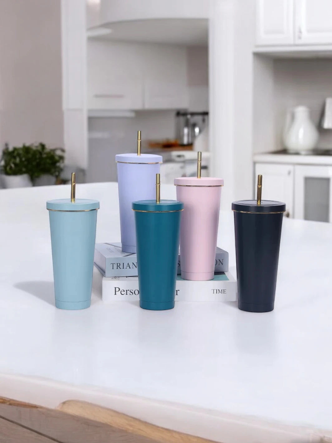 Gobelet de voyage coloré en inox 500 ml avec paille en or